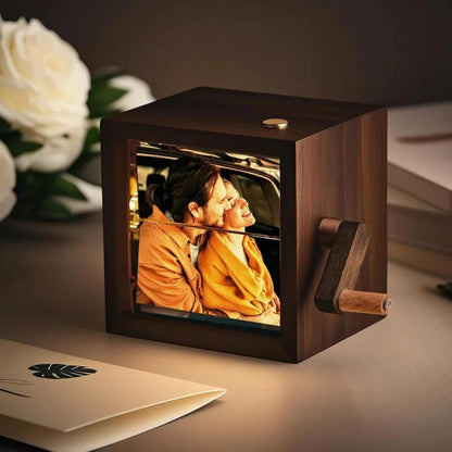 Sheeloo™ - Luminous Photo Flipper Frame